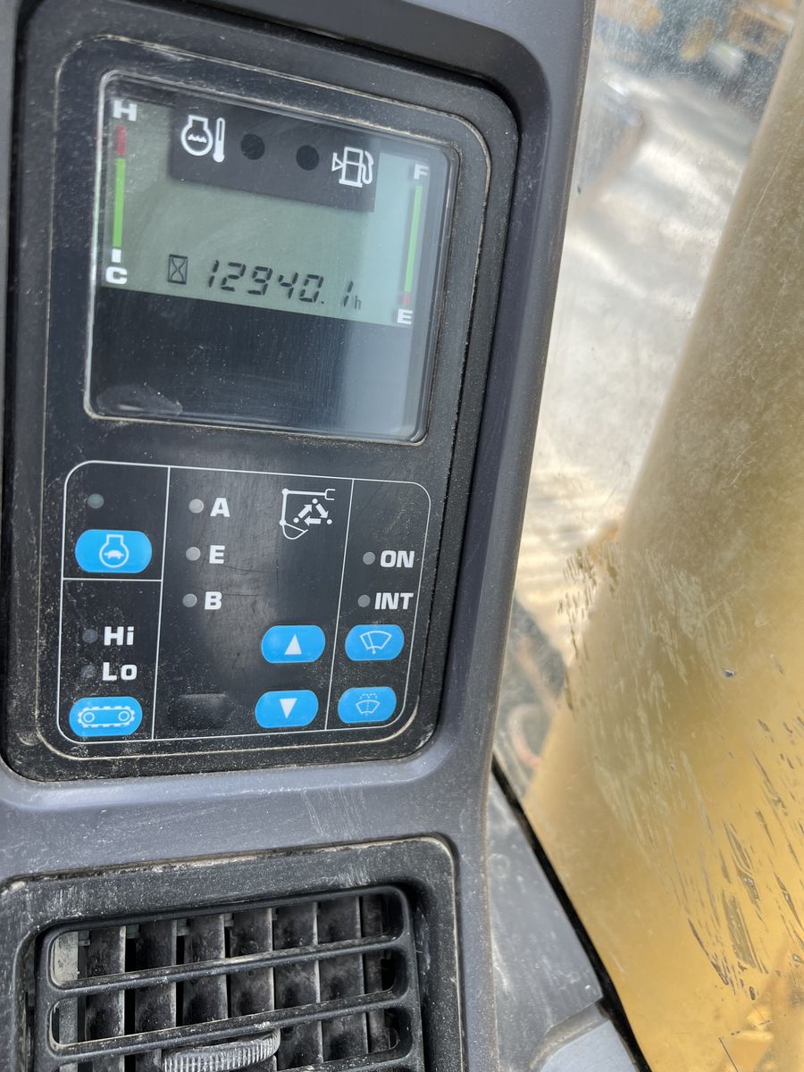 Komatsu PC228 USLC-3 - Photo 15