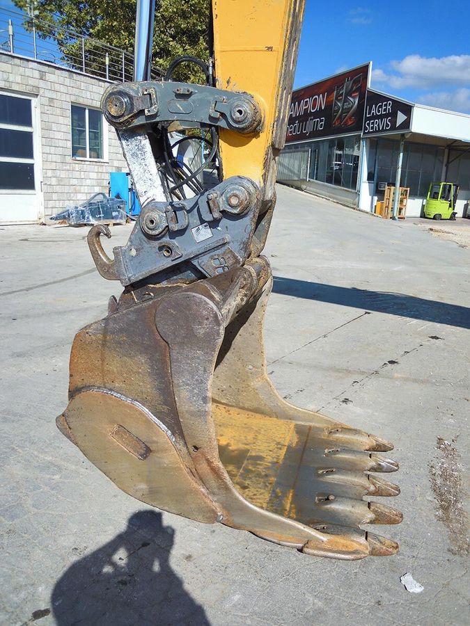 LIEBHERR R916SLC - Photo 6